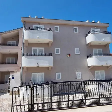 Bonbon 1 * Biograd Na Moru