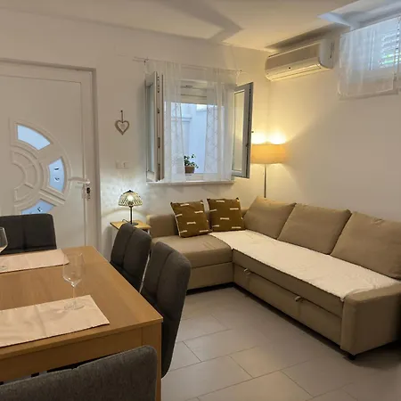 Bonbon 1 * Biograd Na Moru