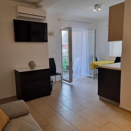 Bonbon 1 * Biograd Na Moru