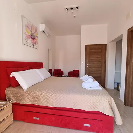 Apartment Bonbon 1 *