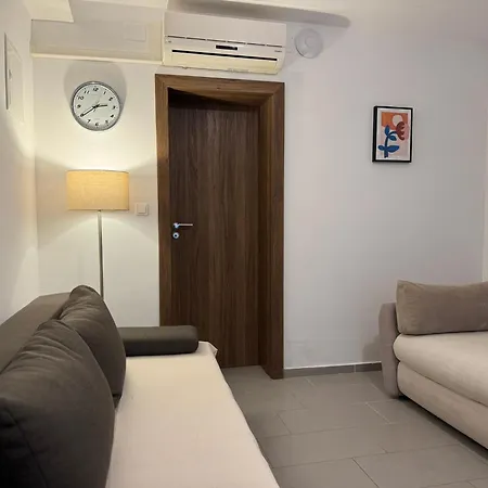 Apartment Bonbon 1